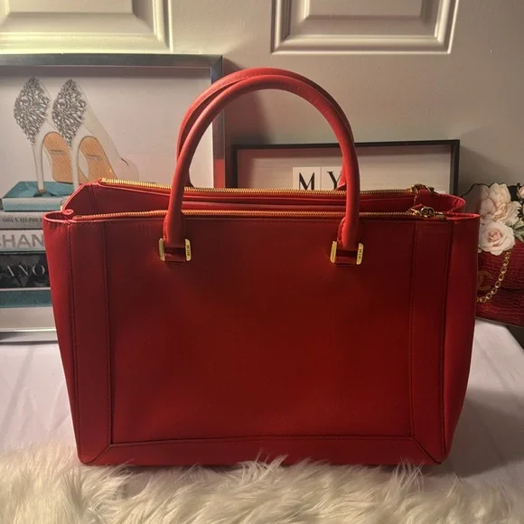 Authentic MCM Nouvo Saffiano Handbag missing Cross Body Strap EUC in Tomato Red - Picture 4 of 17